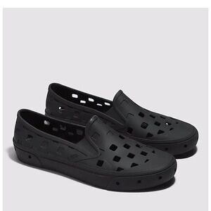 Vans MTE slip on TRK water shoes